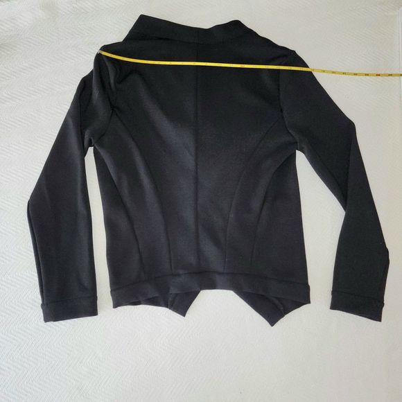 Cardigan Assymetrical Front Contrast Trim Black Stretch Fitted Sz M NWT - Picture 7 of 7